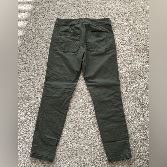 Old Navy Olive Green Pixie Pants - Size 2 - Picture 2 of 3